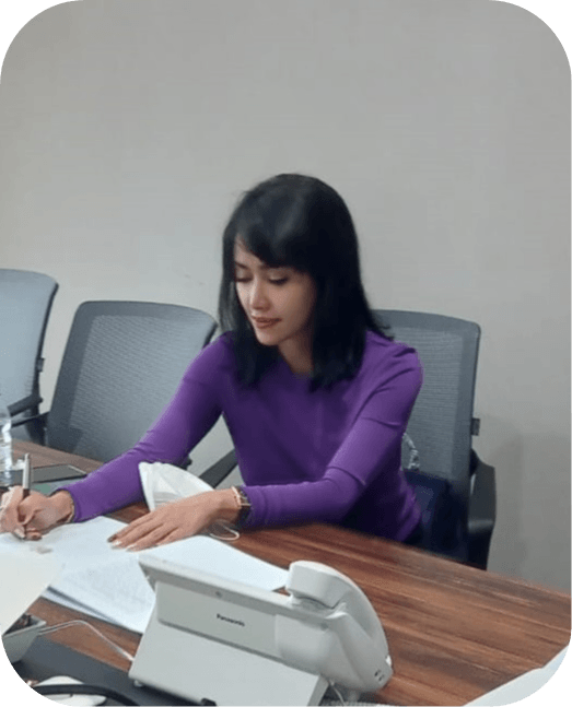 Ayu Putri - Karyawati Swasta