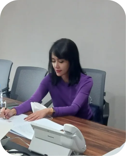 Ayu Putri - Karyawati Swasta